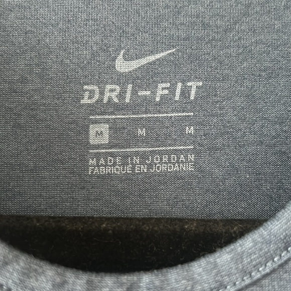 Nike Workout Tank - Picture 2 of 2